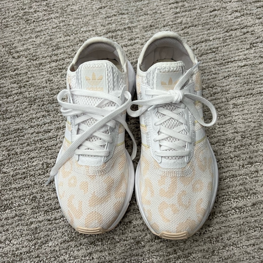 Adidas swift run x animal print